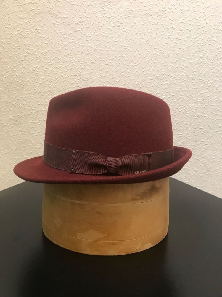 Bailey of Hollywood Oxblood Packable Wynn Trilby