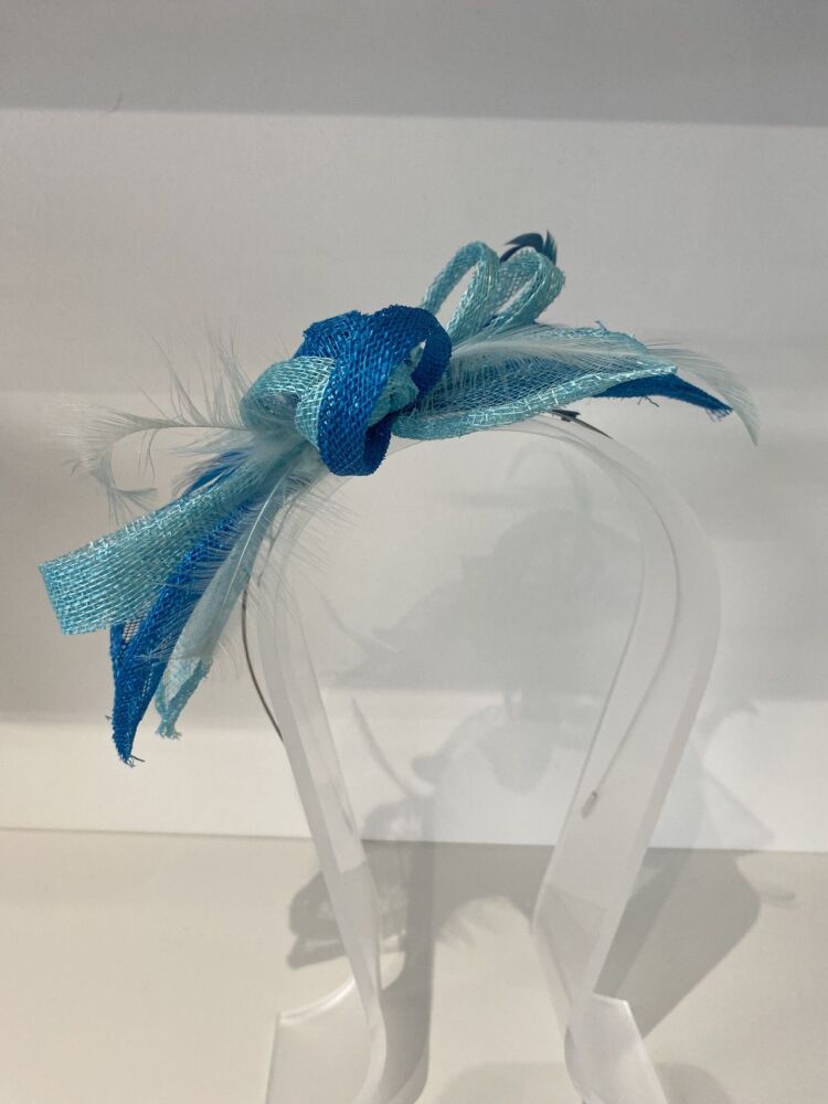 Turquoise two tone front
