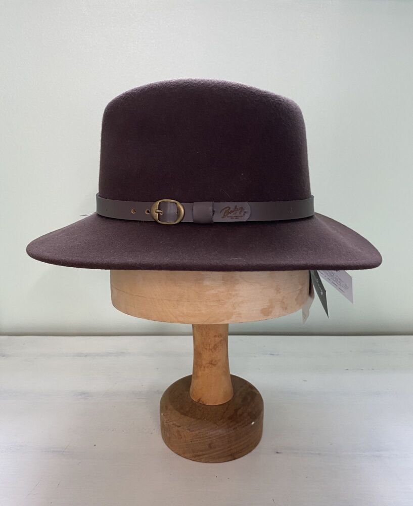 Bailey Brown Briar side