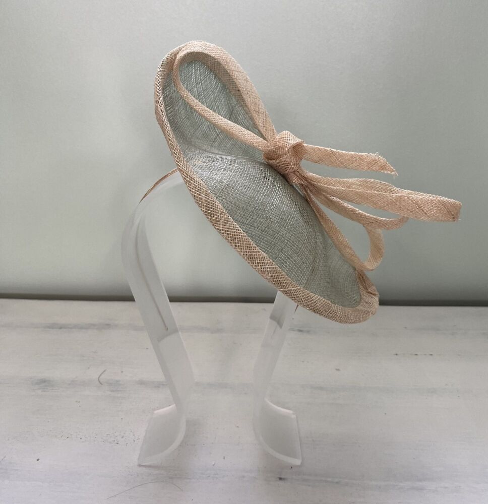 Green & Cream handmade fascinator