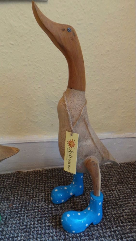 Bamboo Root Duck with Blue Boots - 7