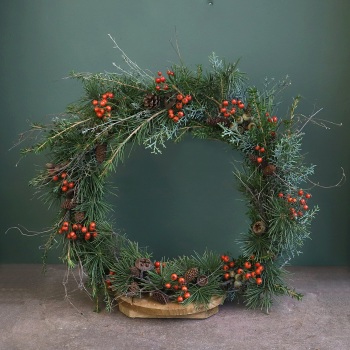 6. Freestanding  Wreath