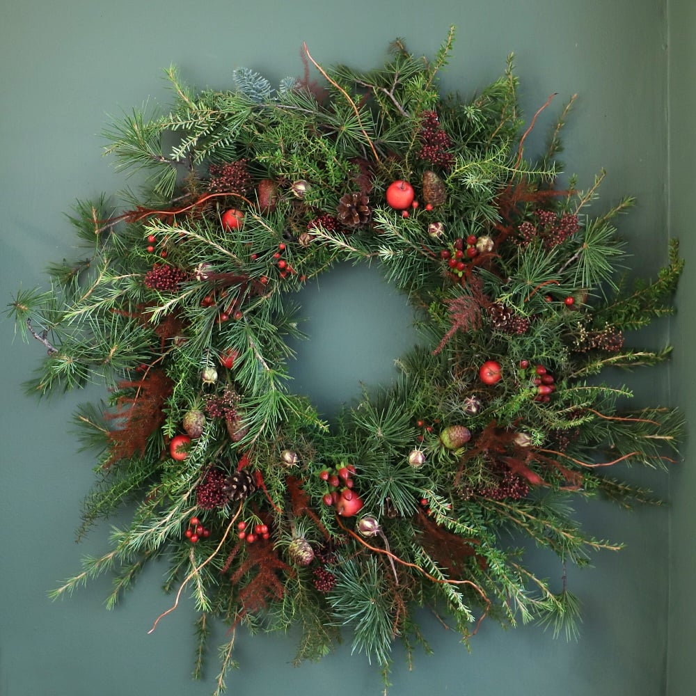 1c. Traditional Reds, Door Wreath - 3 sizes available