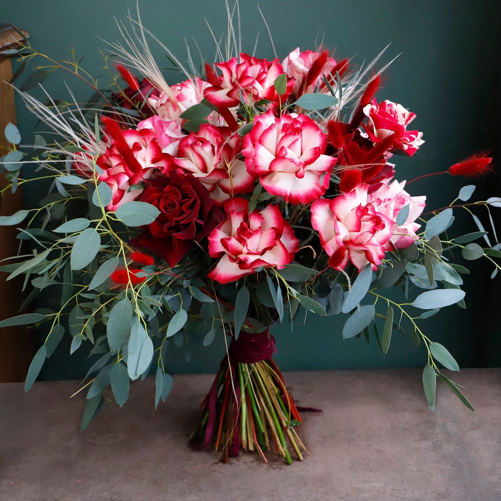 2v. Paloma (£60/£80/£100/£150/£200)