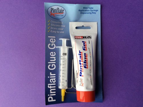 Pinflair Glue Gel KIT 80ML includes application syringe and dispensing key.