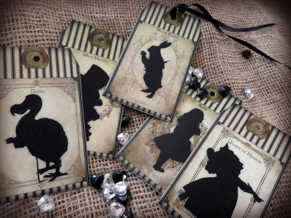 5 Large Alice in Wonderland Themed Vintage Style Gift Tags