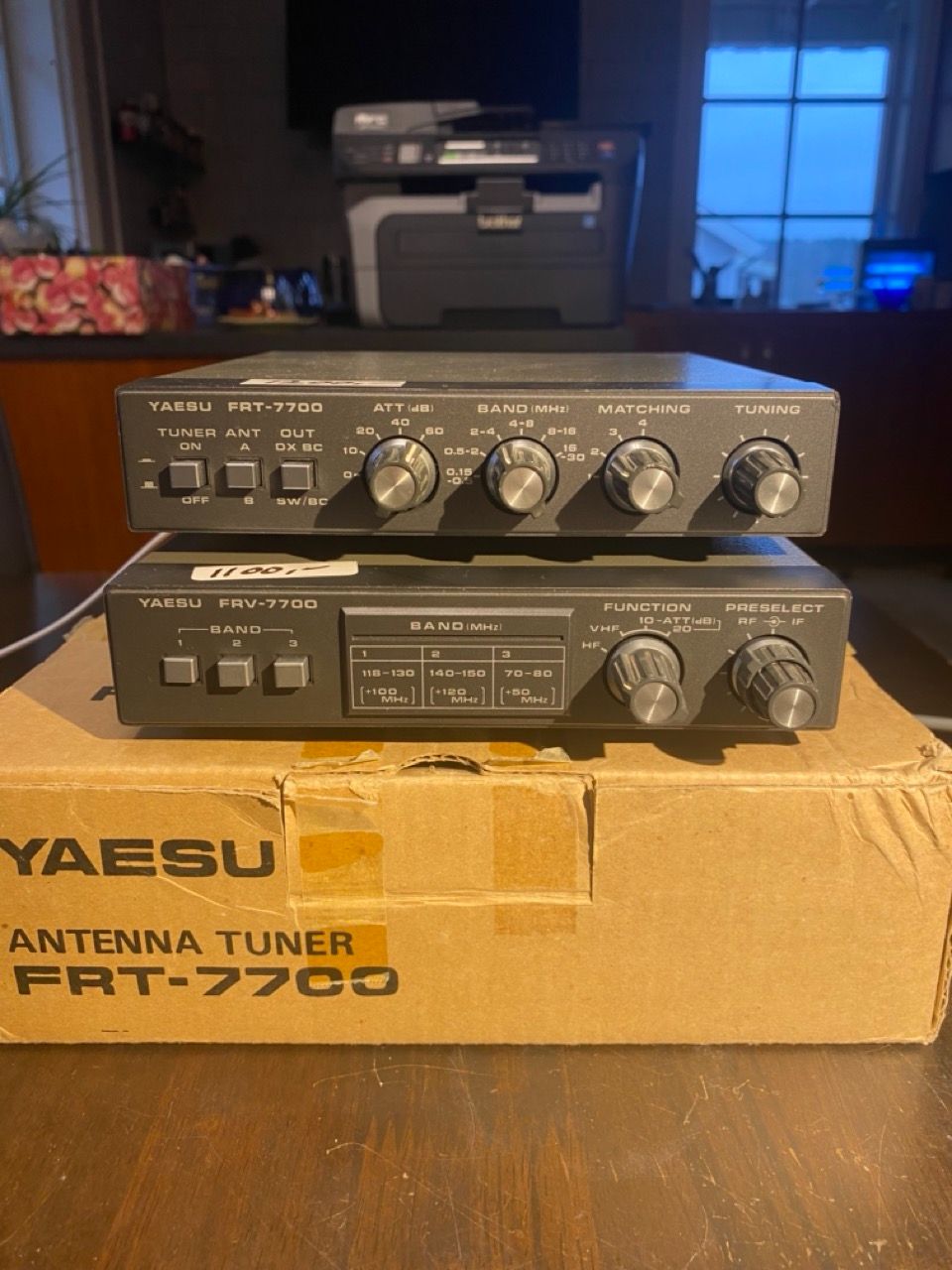 Yaesu FRG-7000 Tune + VHF 01