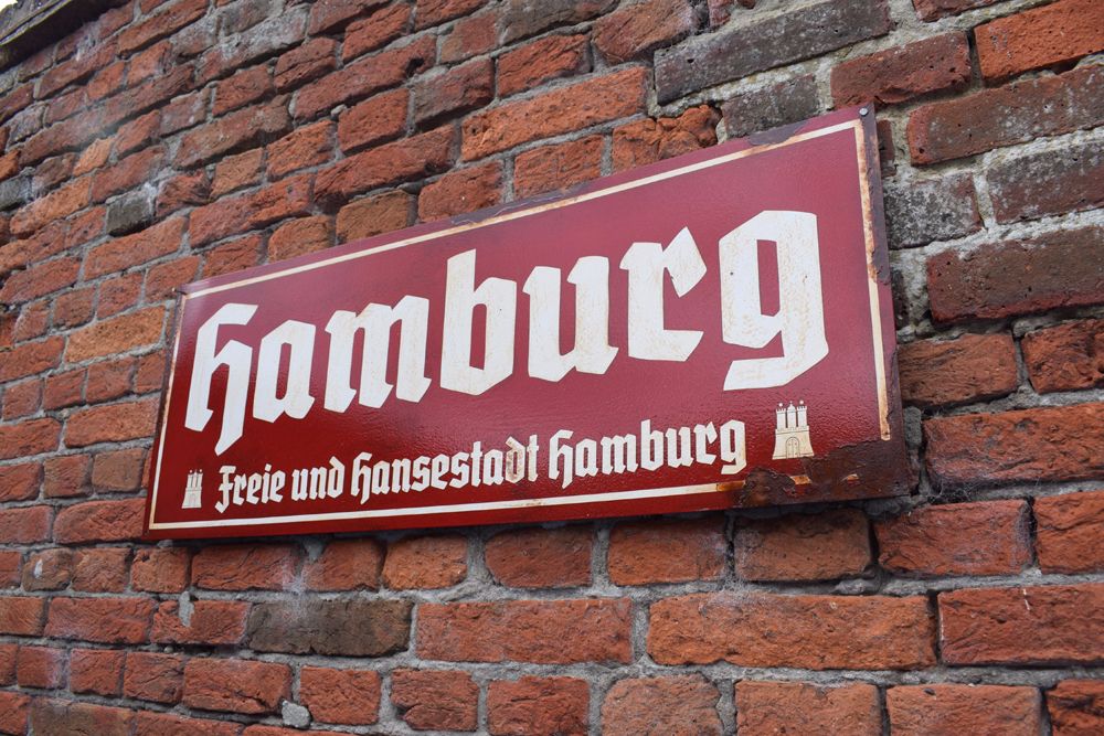 Hamburg Vintage City Sign