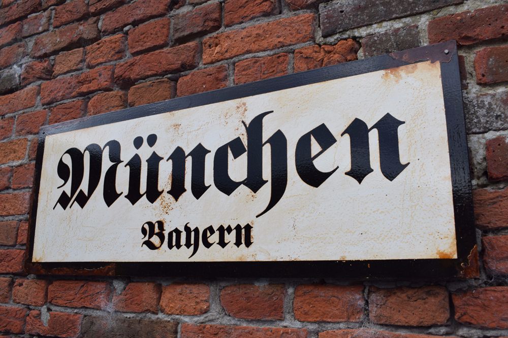 Munich Vintage City Sign