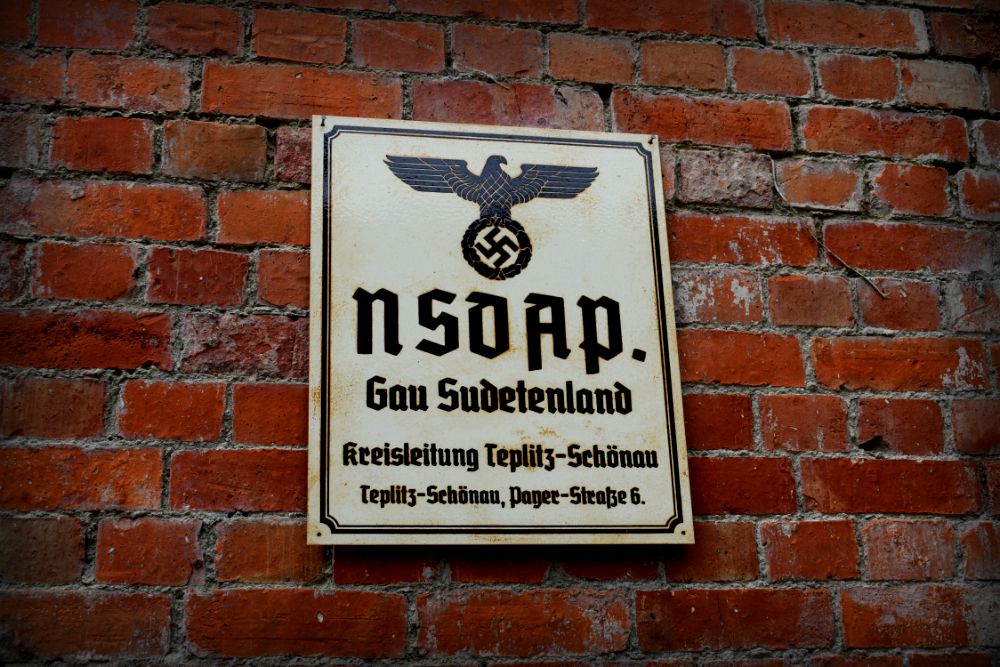 NSDAP-Sudetenland-1k-01