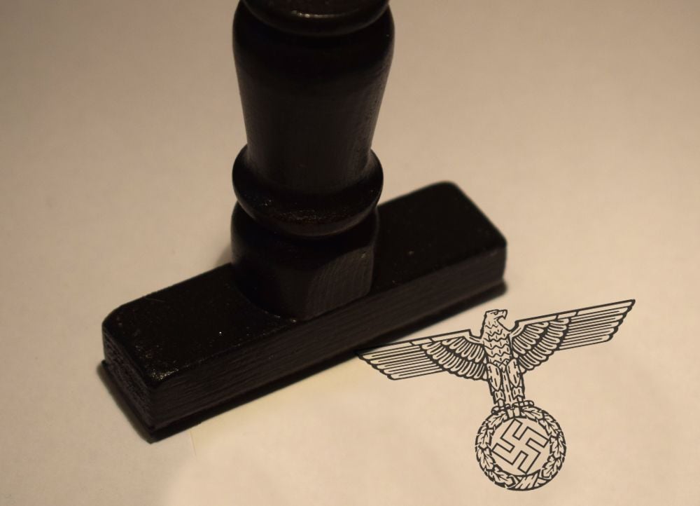 Der Führer Eagle/Swastika Rubber Stamp