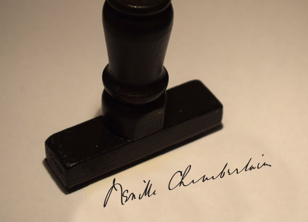 RS Neville Chamberlain-Signature