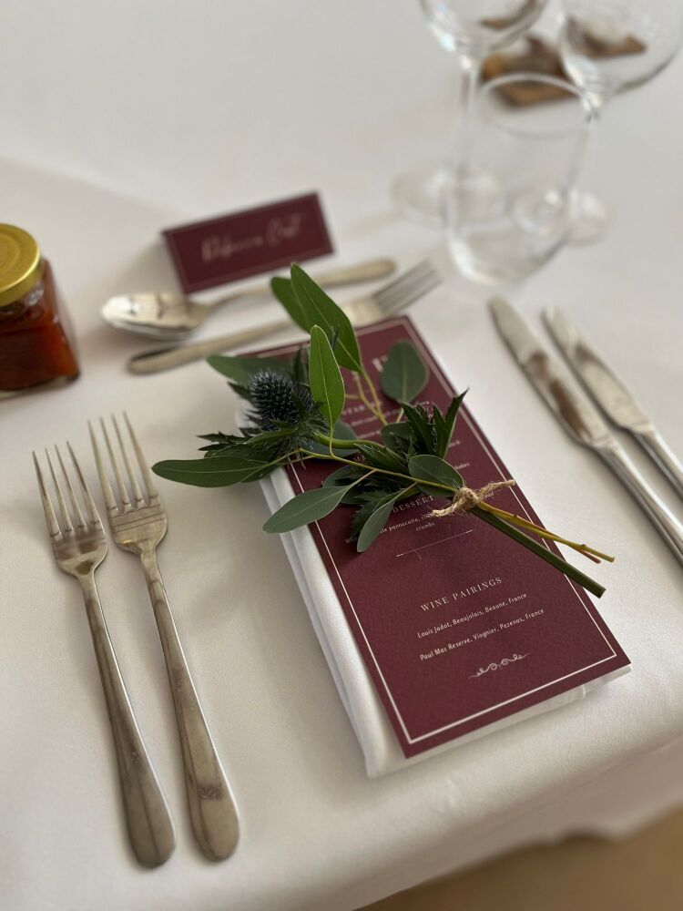 R and A place setting