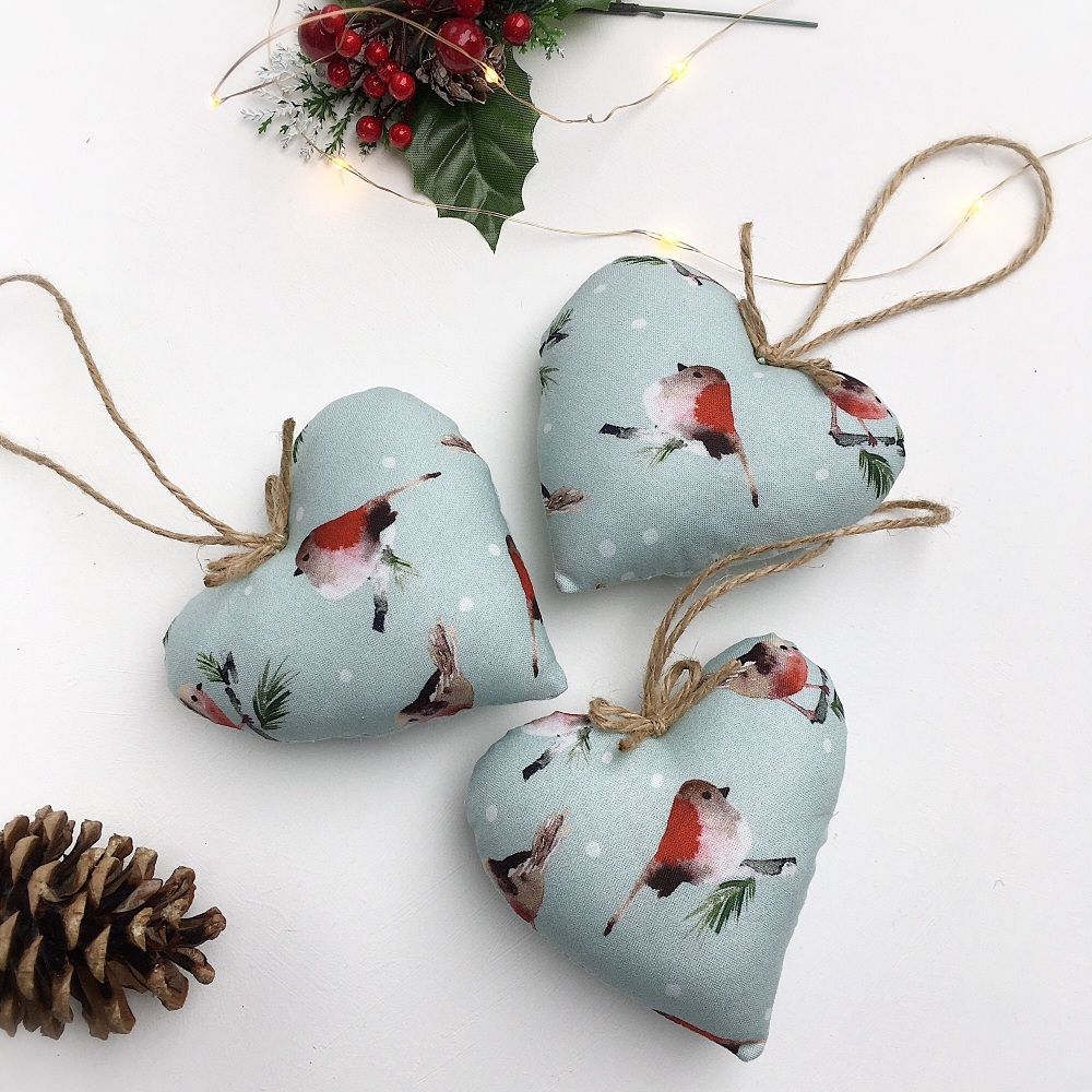 Set of 3 Christmas Robin Hearts