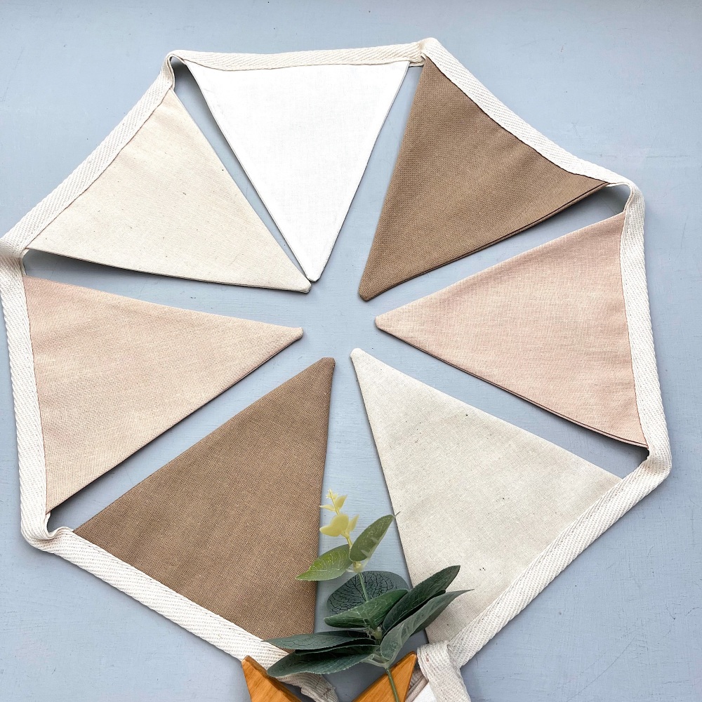 Beige Bunting