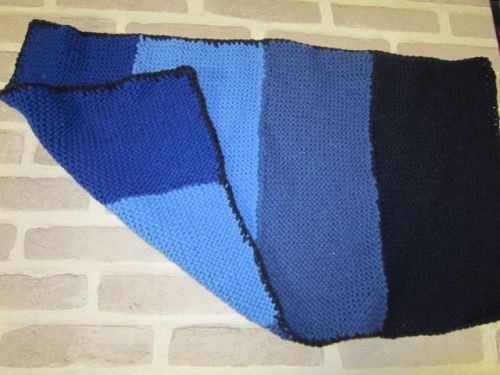 Handmade Posh Dog knitted blanket - 001 - small size *