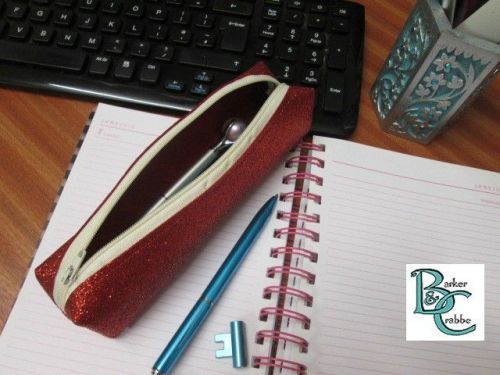 Long, slim, box shape pencil case - red