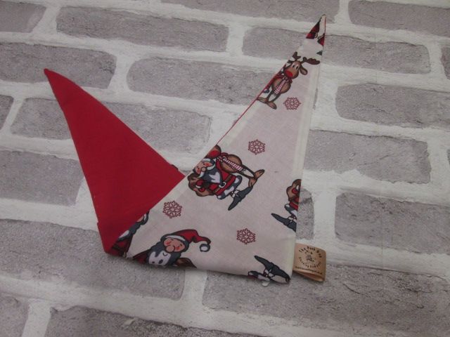 Handmade Posh Dog Bandanna 328 - size 2 - fit's a neck up to 15"