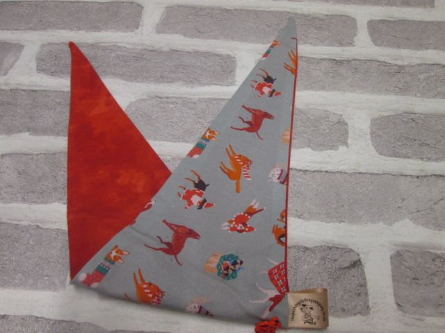 Handmade Posh Dog Bandanna 471 - size 2 - fit's a neck up to 15