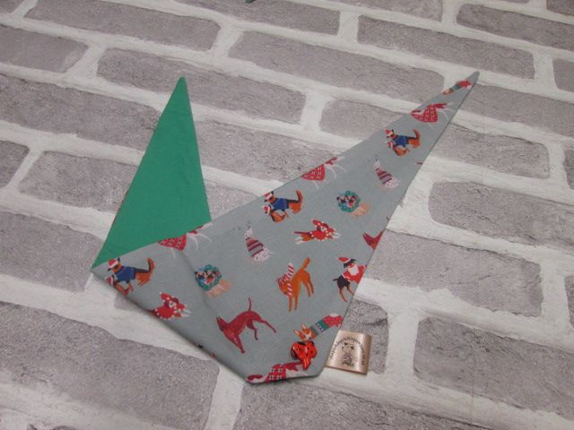 Handmade Posh Dog Bandanna 476 - size 2 - fit's a neck up to 15"
