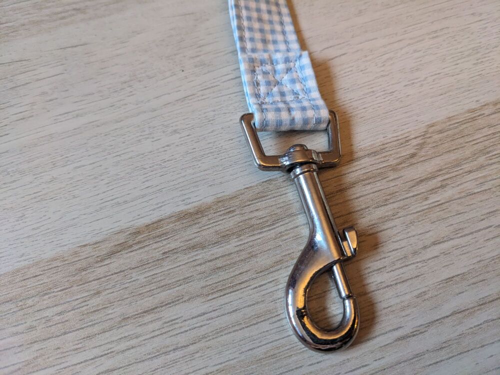 Standard Fabric  Dog Lead - Small gingham check