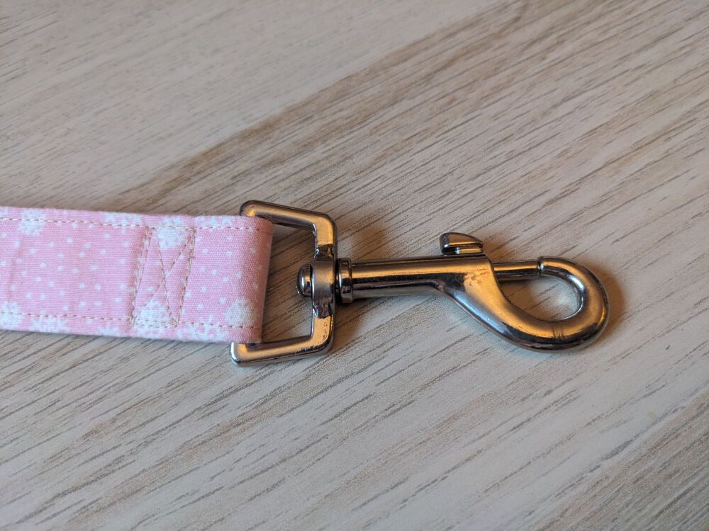 Standard Fabric  Dog Lead - Pink Snowflakes