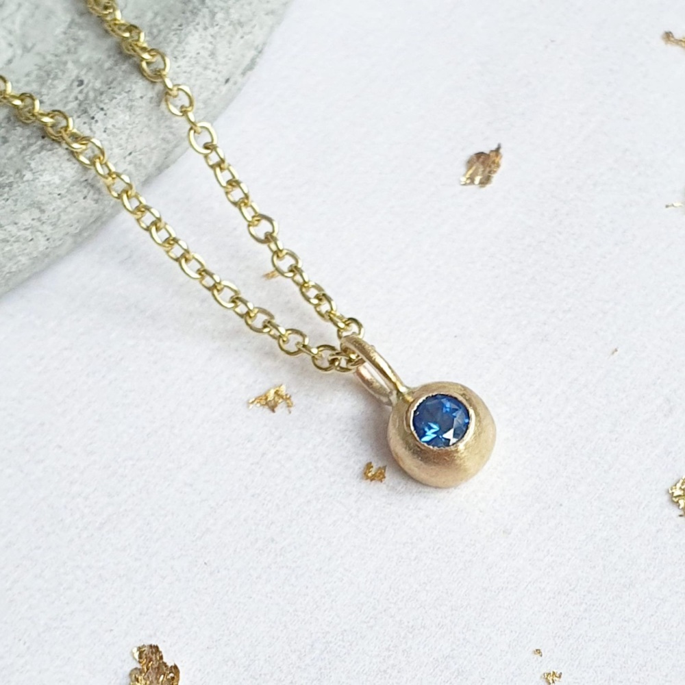 Blue Sapphire Dewdrop Necklace