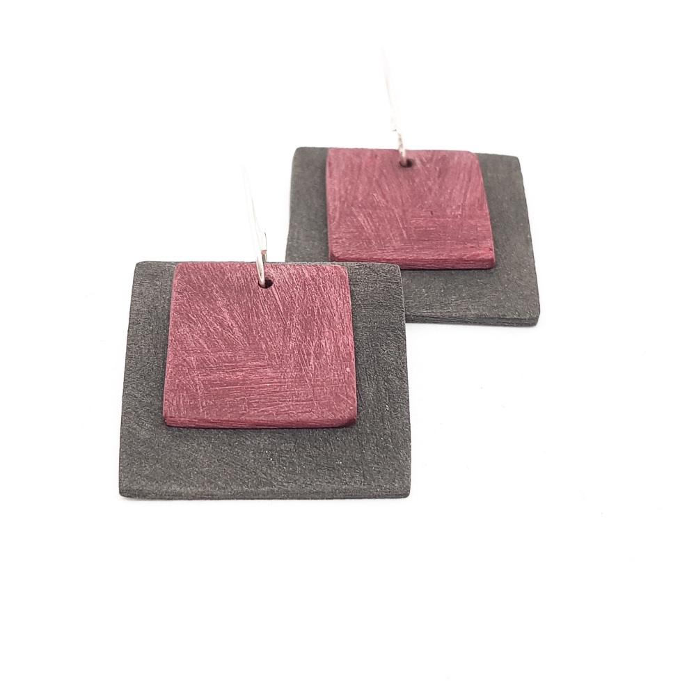Giant Square Scratched Earrings in Charcoal and Berry Red