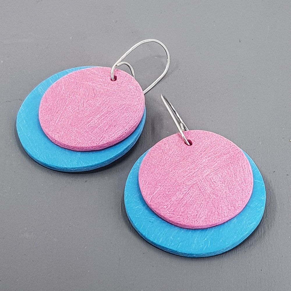 Giant Circles Scratched Earrings in Turquoise and Pink