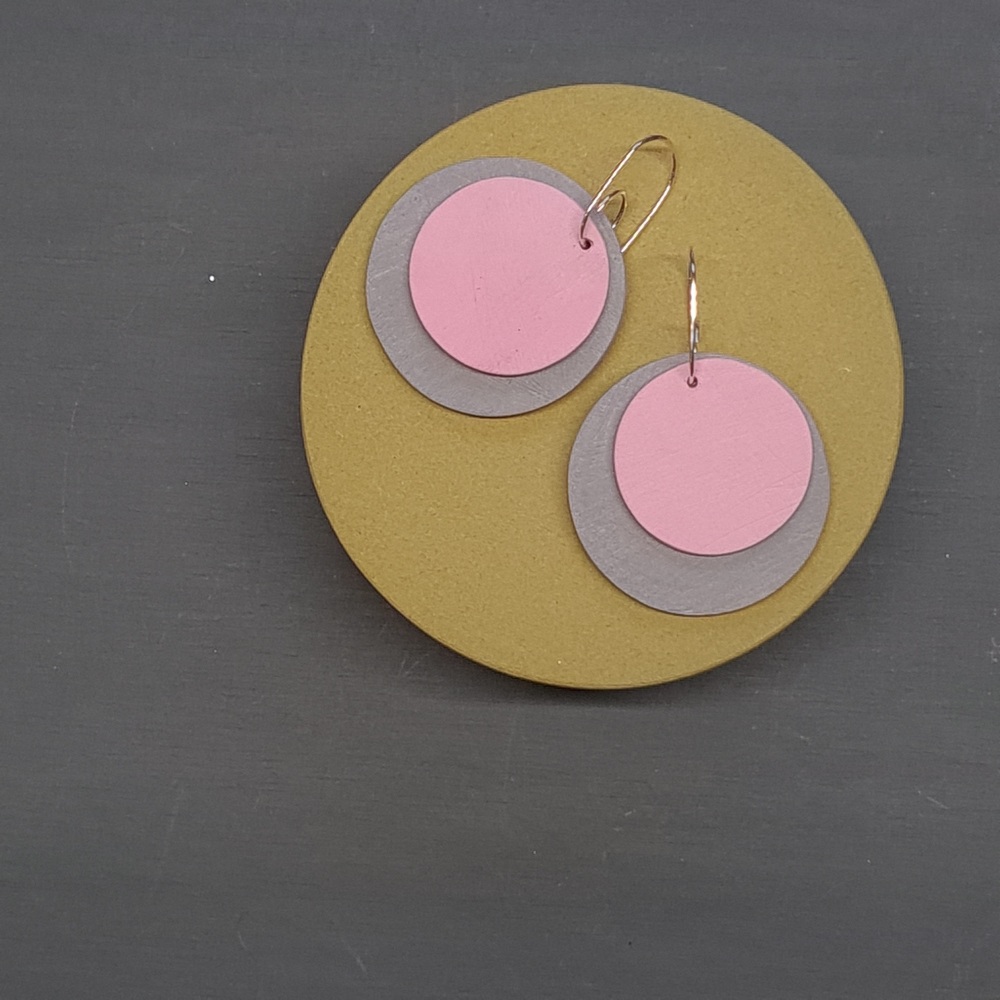 Scratched Giant Circle Earrings in Pale Grey and Pink 