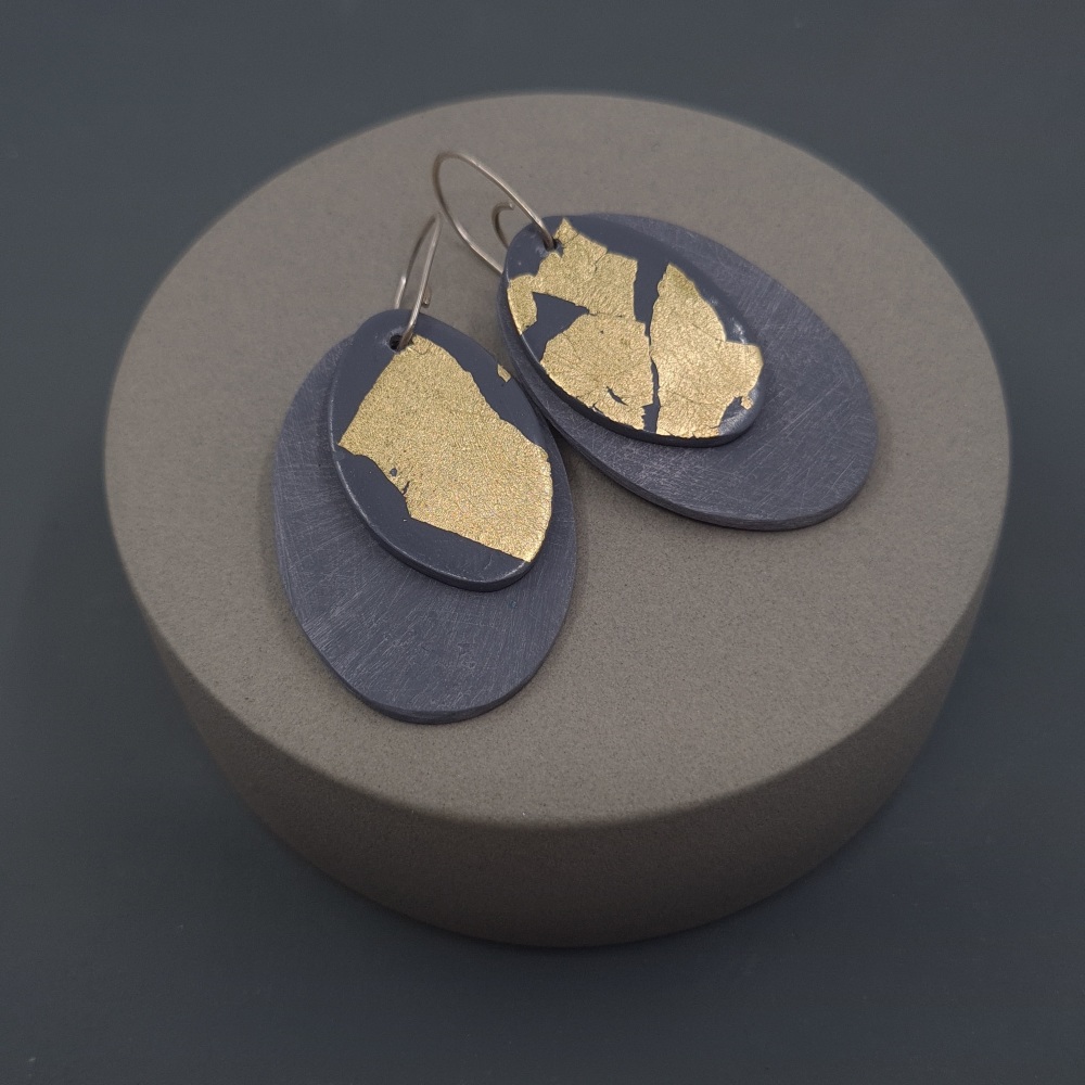Gold Leaf Oval Earrings in Dark Grey