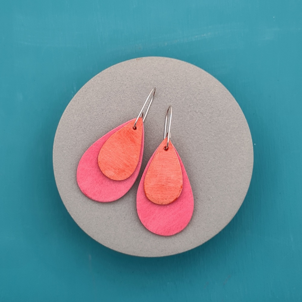Scratched Giant Teardrop Earrings in Red and Orange