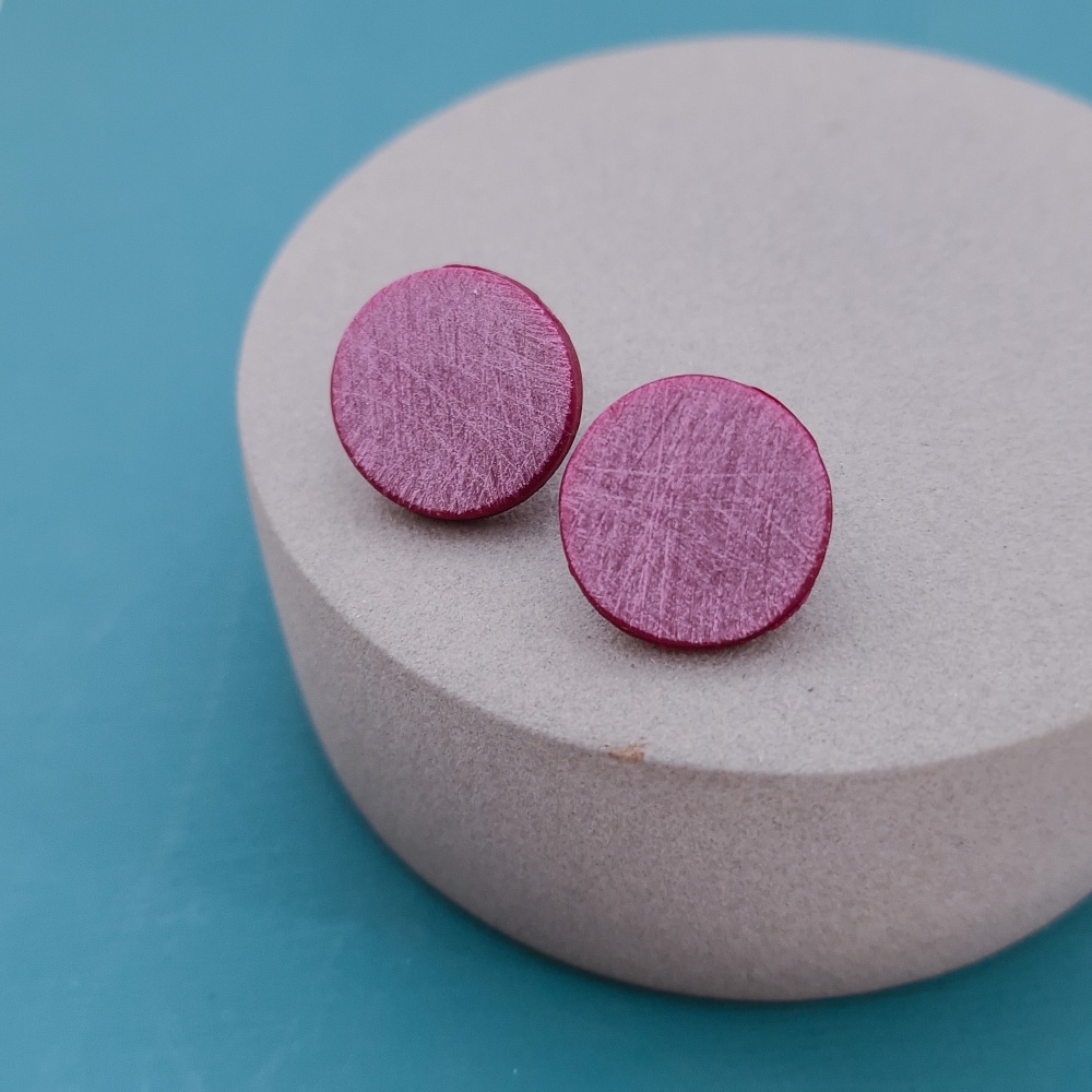 Scratched Polymer Clay Circle Studs - Dark Berry Pink