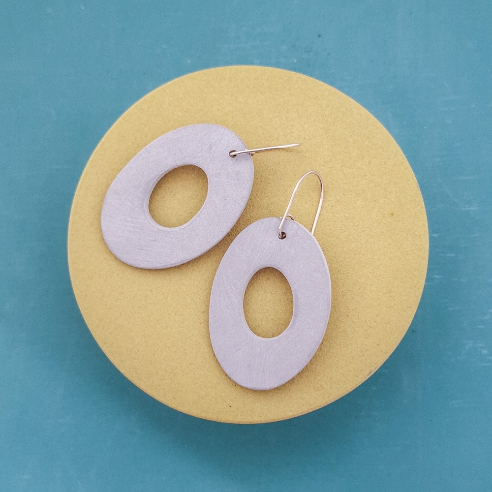 Giant Oval Scratched Earrings in Pale Grey
