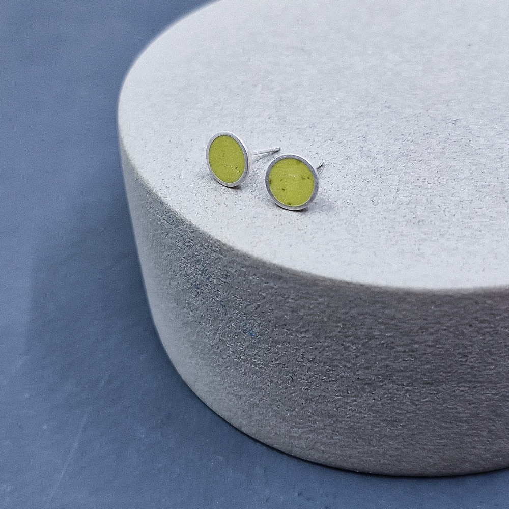 Colour Dot Studs - Medium Yellow