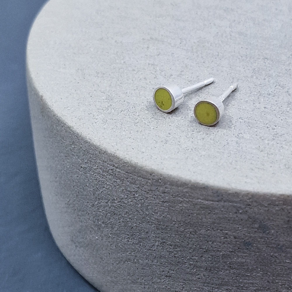 Colour Dot Studs - Small Sulphur Yellow