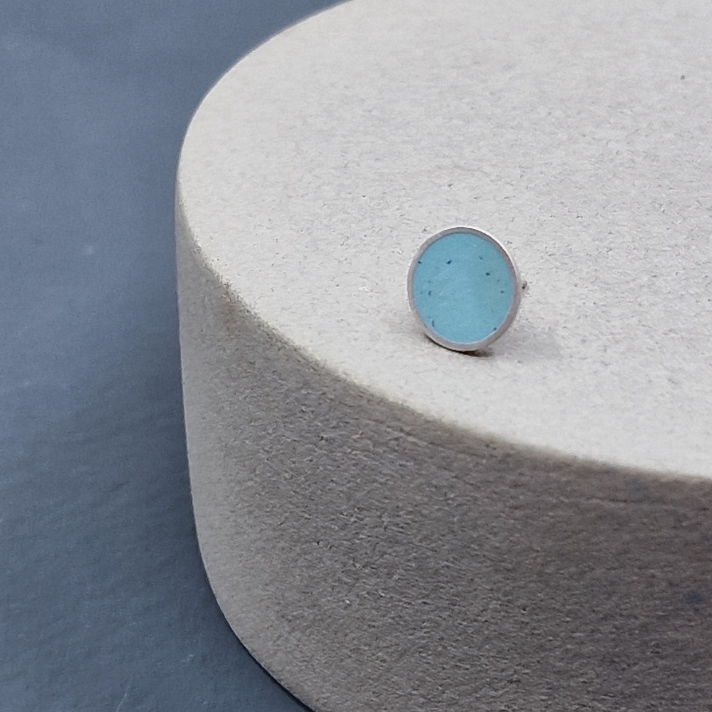 Colour Dot Stud - Solo Large Dusky Turquoise