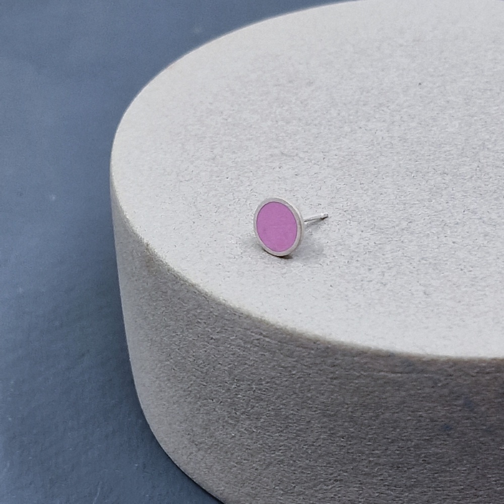 Colour Dot Stud - Solo Medium Raspberry Pink