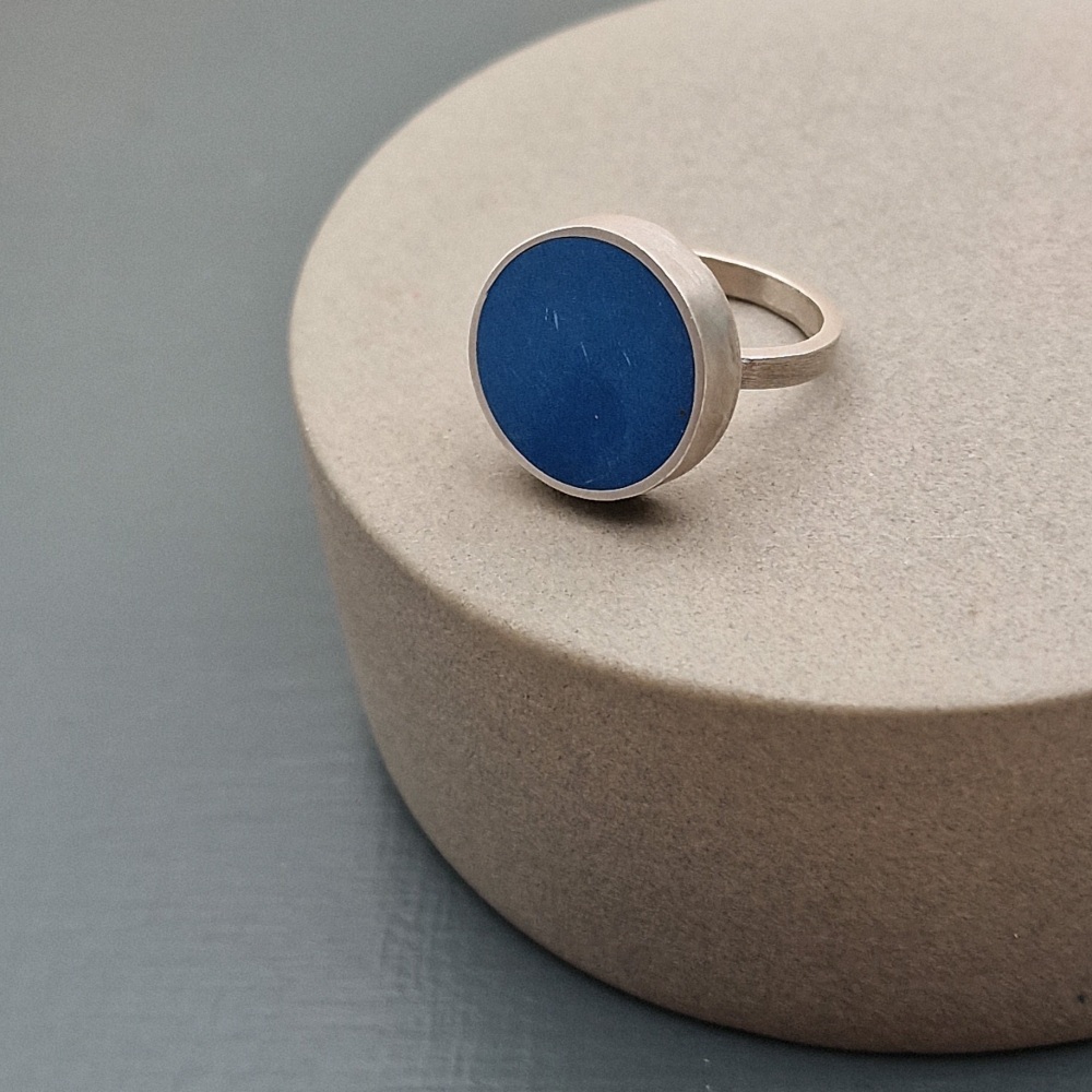 Large Colour Dot Circle Ring in Blue Size Q 1/2