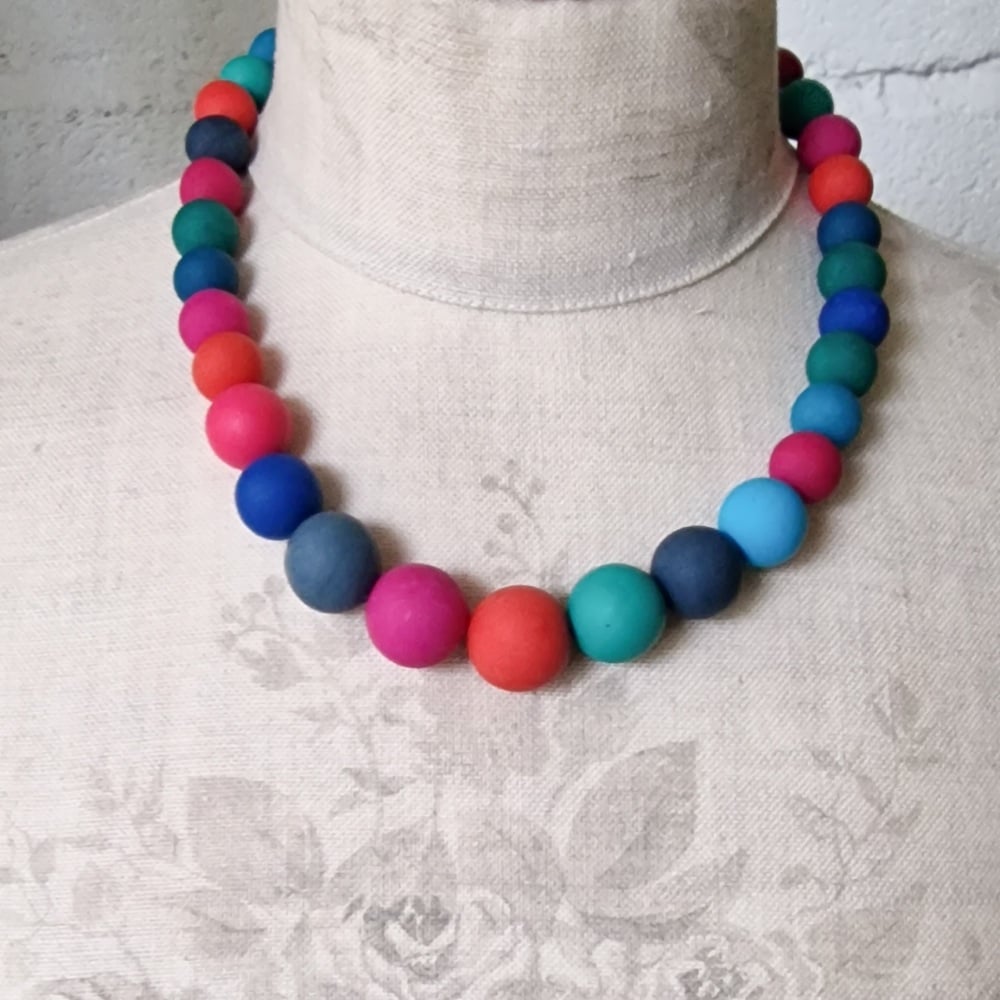 Graduated Bead Necklace in Blues, Reds, Pinks and Green