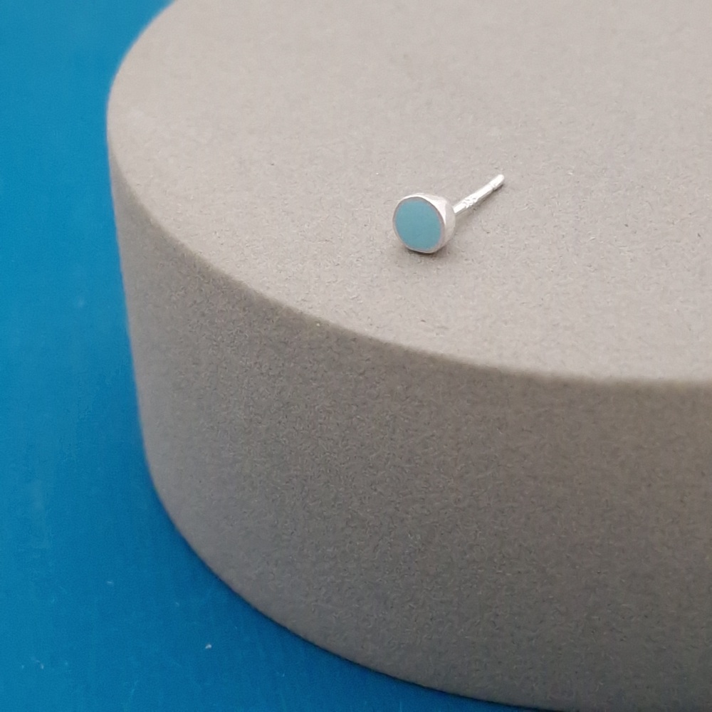 Colour Dot Stud - Solo Small Stud Sky Blue