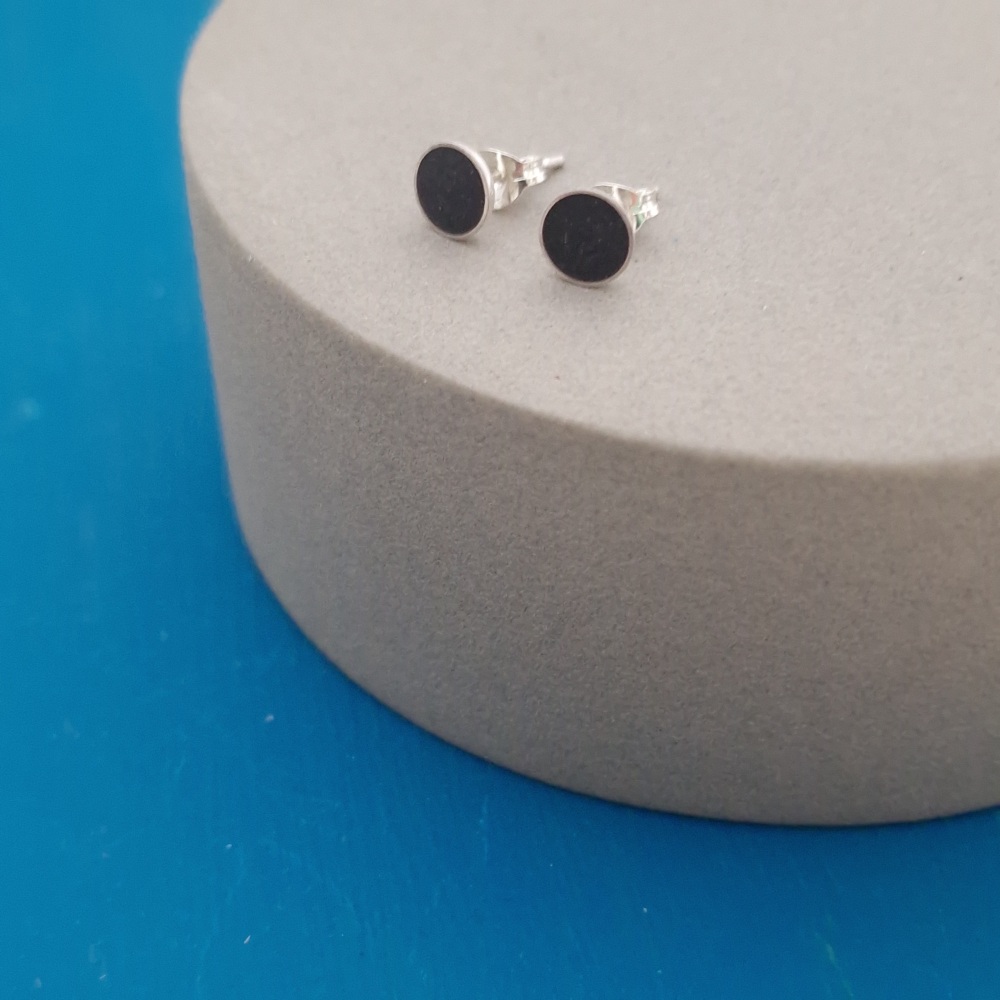 Colour Dot Studio Studs - Medium Black