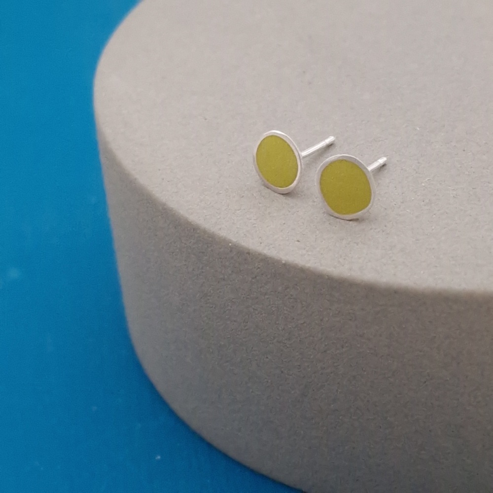 Colour Dot Studs - Medium Yellow