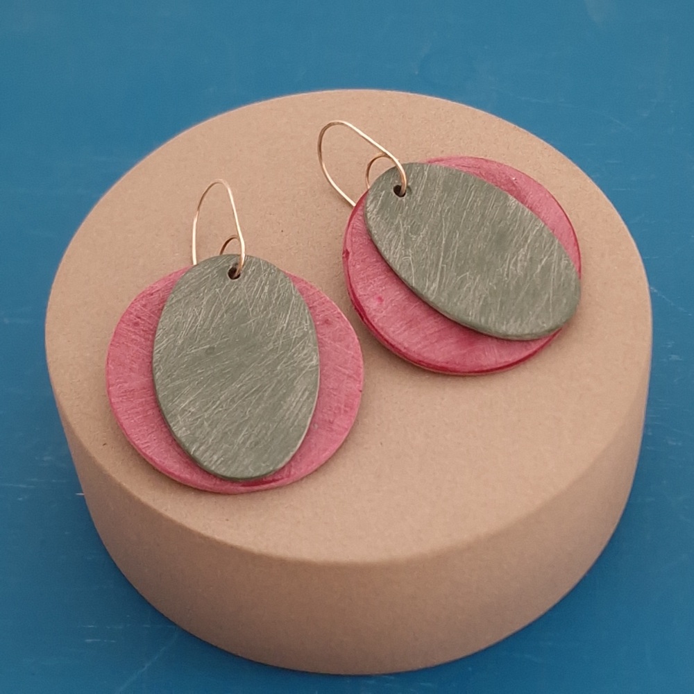 Scratched Giant Circle Earrings in Berry and Forest Green