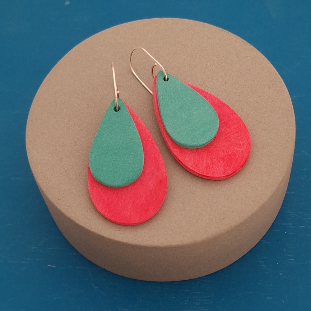 Scratched Giant Teardrop Earrings in Coral and Jade Green
