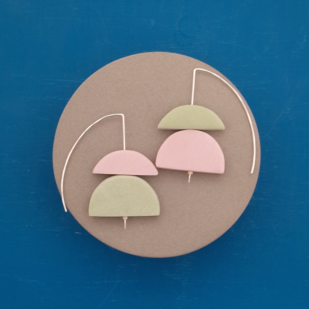 Abstract Shape Earrings pale pink and pale green