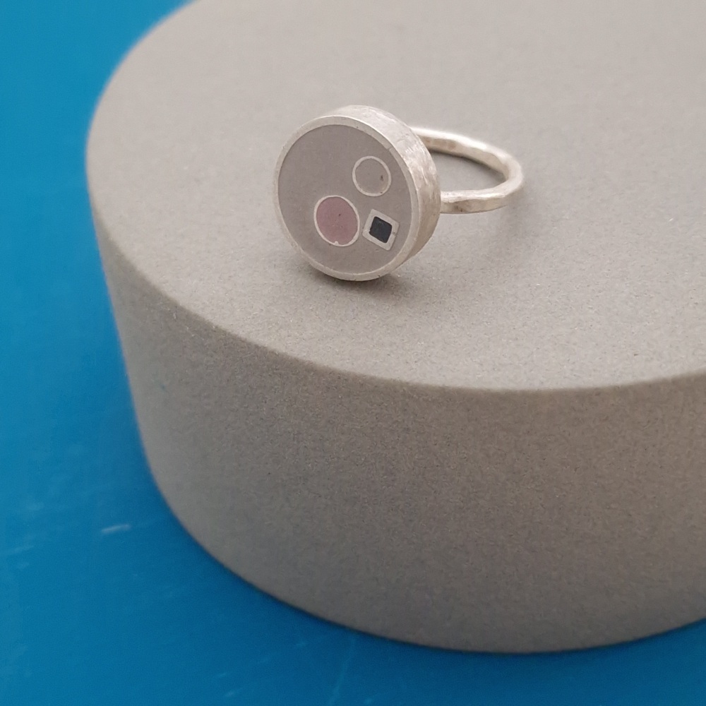 Large Grey Inside Dots Ring Size Q