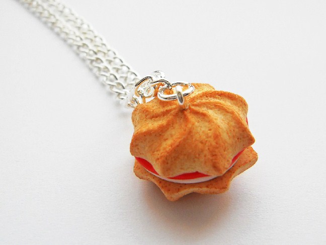 Biscuit And Jam Necklace