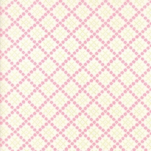 Moda Fabric ~ Guernsey ~ Kit Flower Plaid Linen