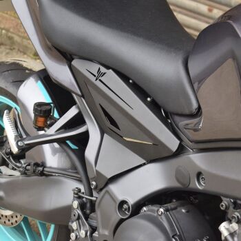 Yamaha MT09 / FZ09 (24-25)  Frame Infill Cover Panels: Matte Black 22595M
